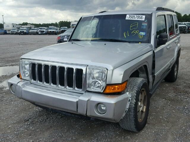 1J8HH48K59C514908 - 2009 JEEP COMMANDER SILVER photo 2