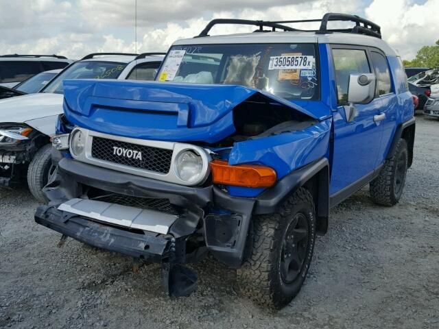 JTEZU11F370004909 - 2007 TOYOTA FJ CRUISER BLUE photo 2