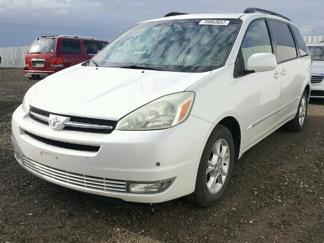 5TDZA22C14S171754 - 2004 TOYOTA SIENNA XLE WHITE photo 2