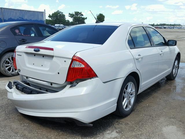 3FAHP0GA1CR103435 - 2012 FORD FUSION S WHITE photo 4