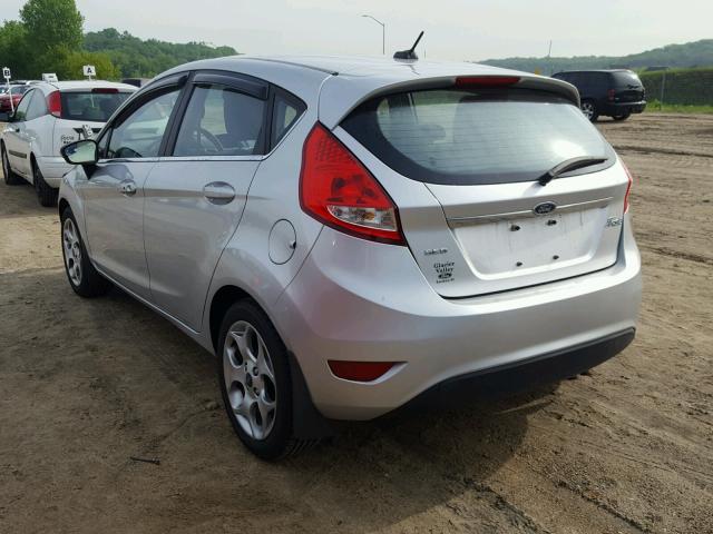 3FADP4FJ4BM111399 - 2011 FORD FIESTA SES SILVER photo 3