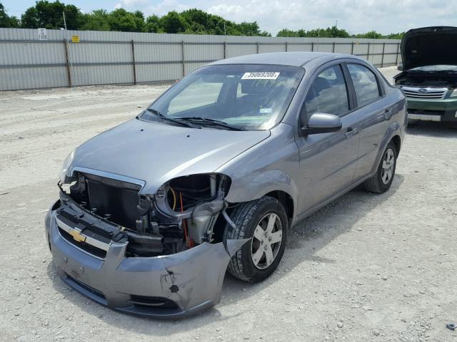 KL1TD5DE9AB119361 - 2010 CHEVROLET AVEO LS SILVER photo 2