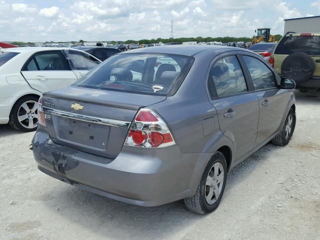 KL1TD5DE9AB119361 - 2010 CHEVROLET AVEO LS SILVER photo 4