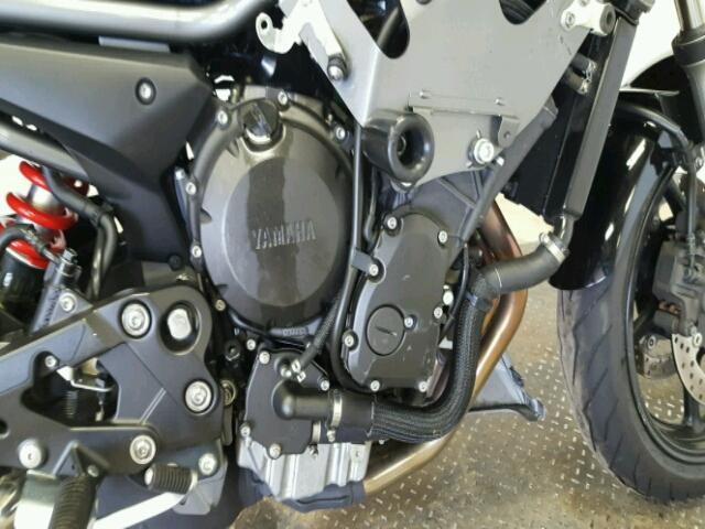 JYARJ18E69A002669 - 2009 YAMAHA FZ6-R BLACK photo 5