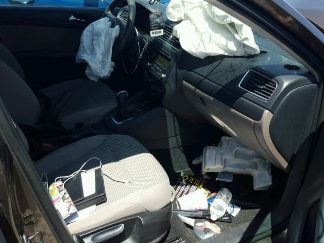 3VW2K7AJ3BM066705 - 2011 VOLKSWAGEN JETTA BASE 棕色 照片 5