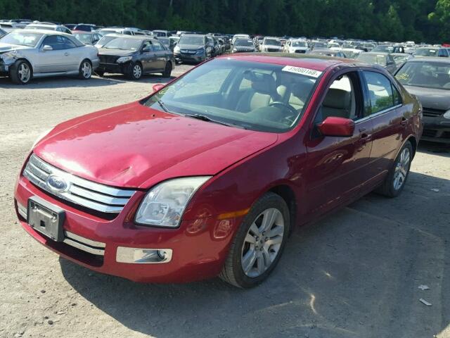 3FAHP08118R254121 - 2008 FORD FUSION SEL RED photo 2