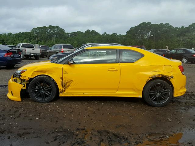 JTKJF5C72C3024563 - 2012 SCION TC YELLOW photo 9