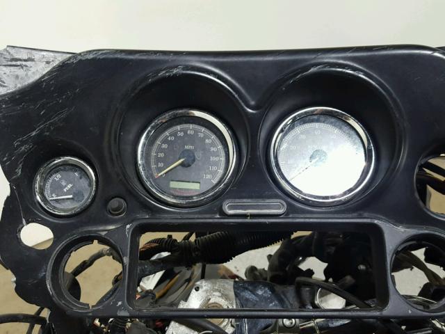 1HD1FCW195Y615125 - 2005 HARLEY-DAVIDSON FLHTCUI Екі түсті фото 10