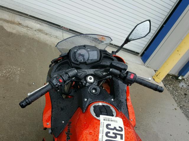 JKAEXEJ18HDA00531 - 2017 KAWASAKI EX650 J ნარინჯისფერი ფოტო 5