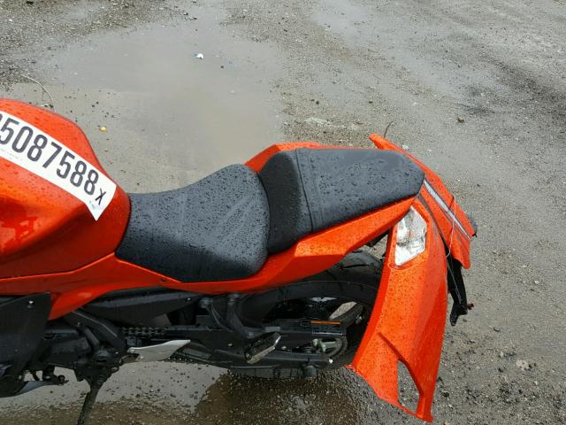 JKAEXEJ18HDA00531 - 2017 KAWASAKI EX650 J ORANGE photo 6