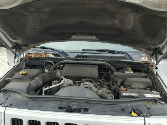 1J8HG48N26C274175 - 2006 JEEP COMMANDER GRAY photo 7