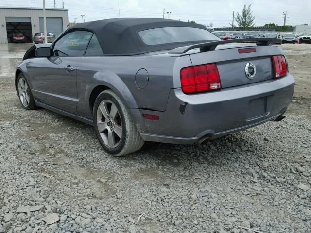 1ZVHT85H565214661 - 2006 FORD MUSTANG GT GRAY photo 3