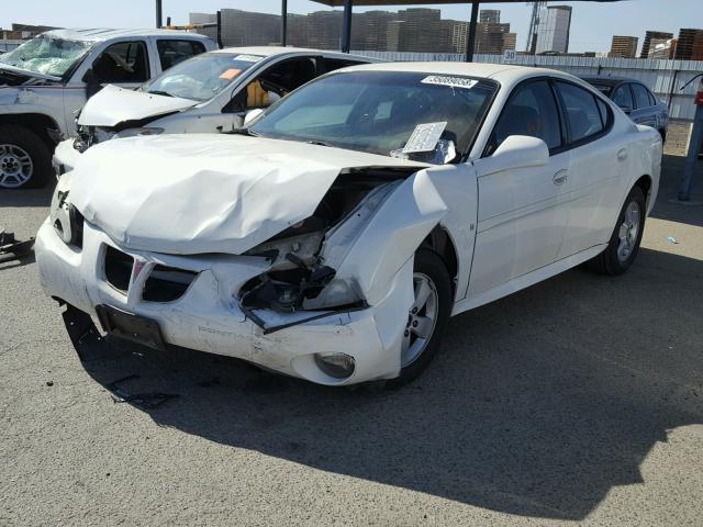 2G2WP552261111728 - 2006 PONTIAC GRAND PRIX WHITE photo 2