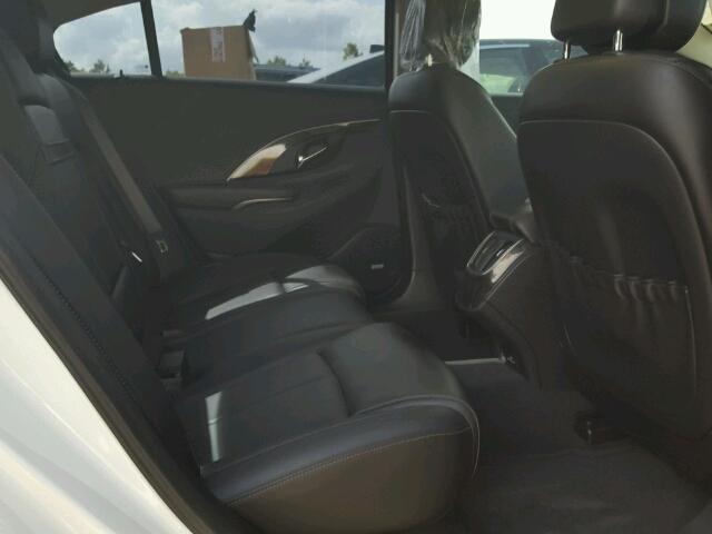 1G4GF5G31EF214621 - 2014 BUICK LACROSSE T WHITE photo 6