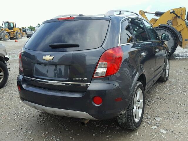 3GNFL4EK0DS519915 - 2013 CHEVROLET CAPTIVA LT GRAY photo 4