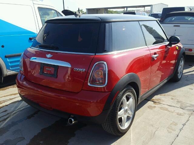 WMWMF33578TU66556 - 2008 MINI COOPER RED photo 4