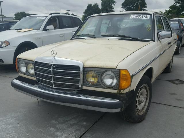 WDBAB33A4DB035072 - 1983 MERCEDES-BENZ 300 DT BEIGE photo 2