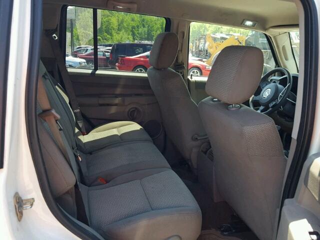 1J8HG48N66C122139 - 2006 JEEP COMMANDER WHITE photo 6