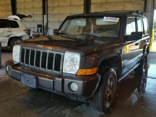 1J8HH48NX6C133190 - 2006 JEEP COMMANDER GRAY photo 2