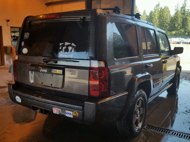1J8HH48NX6C133190 - 2006 JEEP COMMANDER GRAY photo 4