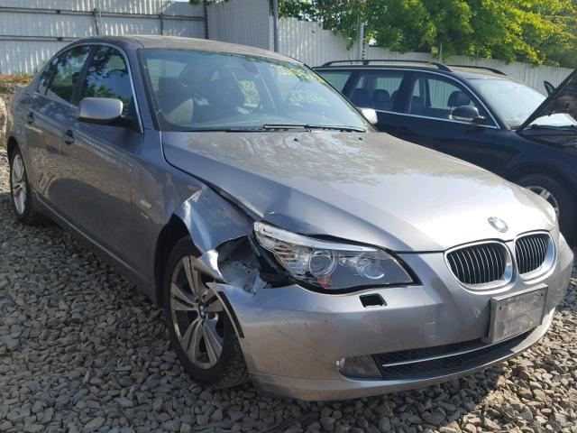 WBANV1C55AC158254 - 2010 BMW 528 XI GRAY photo 1