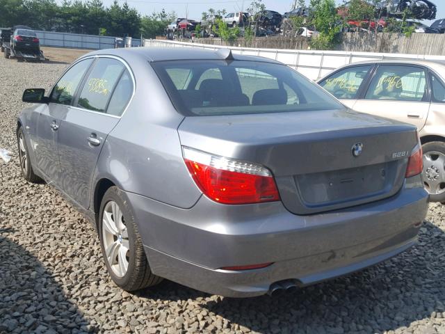 WBANV1C55AC158254 - 2010 BMW 528 XI GRAY photo 3