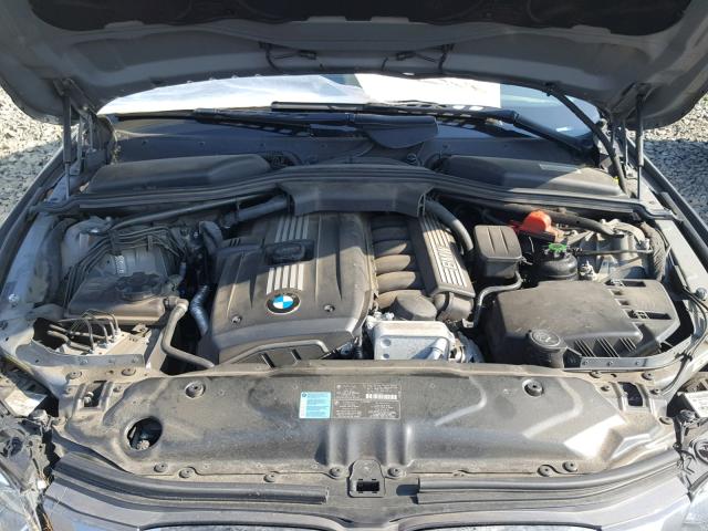 WBANV1C55AC158254 - 2010 BMW 528 XI GRAY photo 7