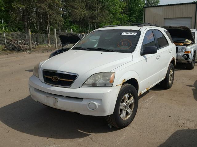 KNDJC733155349978 - 2005 KIA SORENTO EX WHITE photo 2