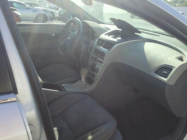 1G1ZC5EU5CF269922 - 2012 CHEVROLET MALIBU 1LT 银色 照片 5