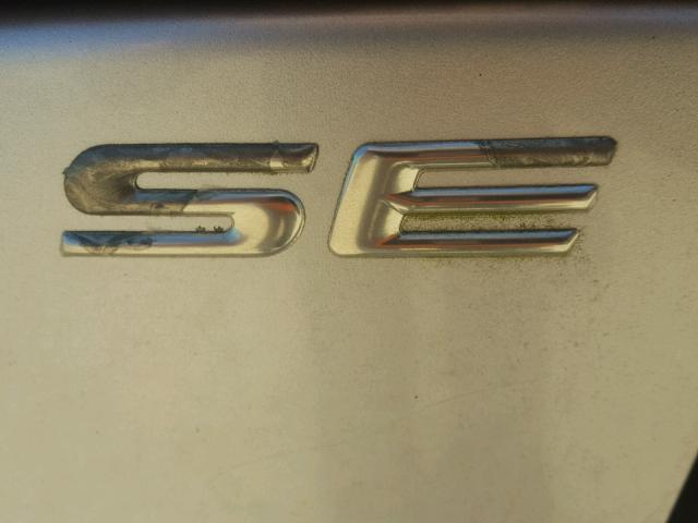 2B3HD46R34H638752 - 2004 DODGE INTREPID S SILVER photo 9