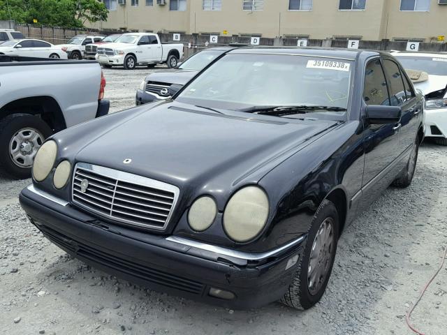 WDBJF25H4XA920973 - 1999 MERCEDES-BENZ E 300TD BLACK photo 2