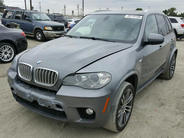 5UXZV8C57DL899019 - 2013 BMW X5 XDRIVE5 GRAY photo 2