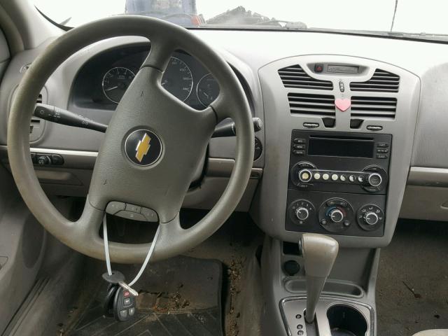 1G1ZS51FX6F295933 - 2006 CHEVROLET MALIBU LS 银色 照片 9