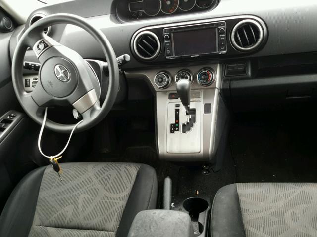 JTLZE4FE2FJ074630 - 2015 TOYOTA SCION XB 银色 照片 9