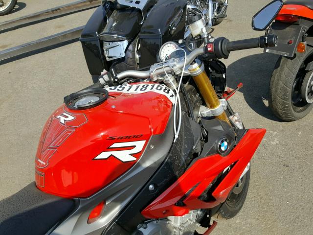 WB10D1203GZ696881 - 2016 BMW S 1000 R RED photo 5