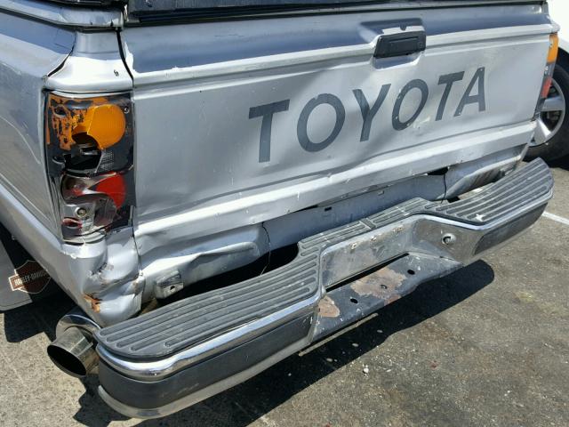 JT4RN55D6H7012898 - 1987 TOYOTA PICKUP 1/2 SILVER photo 9