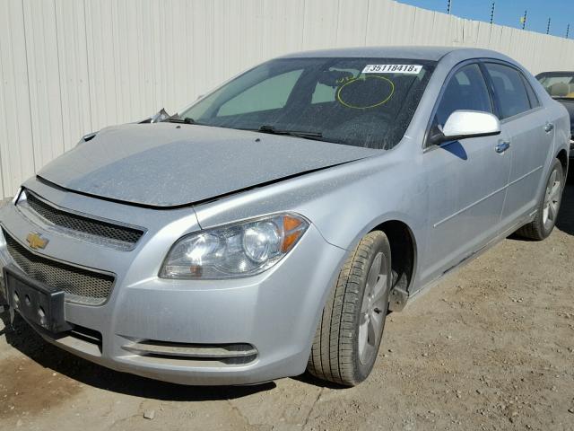1G1ZC5E00CF202609 - 2012 CHEVROLET MALIBU 1LT ვერცხლისფერი ფოტო 2