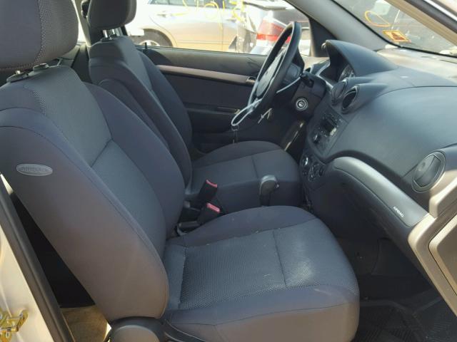 KL1TD56667B127030 - 2007 CHEVROLET AVEO BASE Argent photo 5