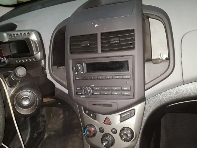 1G1JA5SH4C4230275 - 2012 CHEVROLET SONIC LS 栗色 照片 9