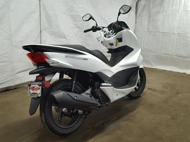 RLHKF180XJY301752 - 2018 HONDA PCX 150 WHITE photo 3