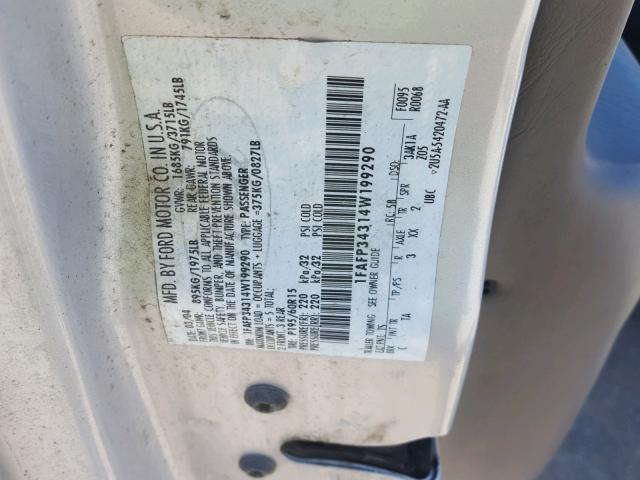 1FAFP34314W199290 - 2004 FORD FOCUS SE C SILVER photo 10