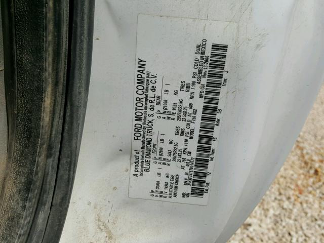 3FRXF75T67V514772 - 2007 FORD F750 SUPER WHITE photo 10