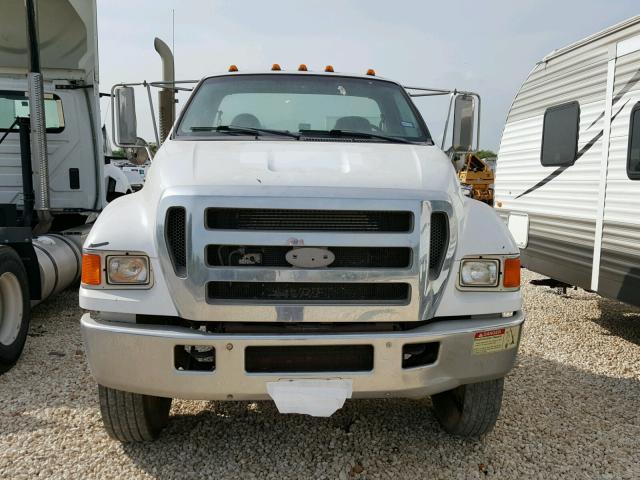 3FRXF75T67V514772 - 2007 FORD F750 SUPER WHITE photo 9