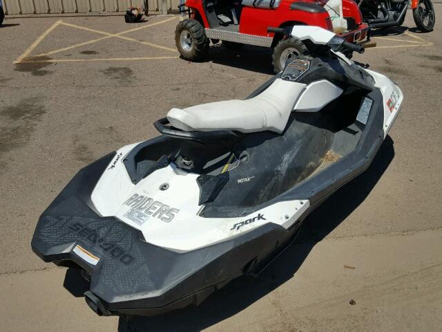 YDV15196F414 - 2014 BOMBARDIER JETSKI TWO TONE photo 4