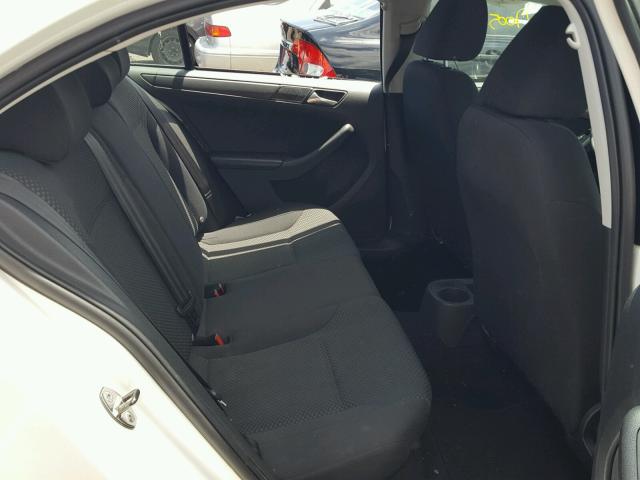 3VW2K7AJ6DM205597 - 2013 VOLKSWAGEN JETTA BASE 白色 照片 6
