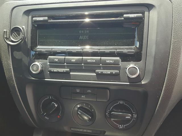 3VW2K7AJ6DM205597 - 2013 VOLKSWAGEN JETTA BASE 白色 照片 9