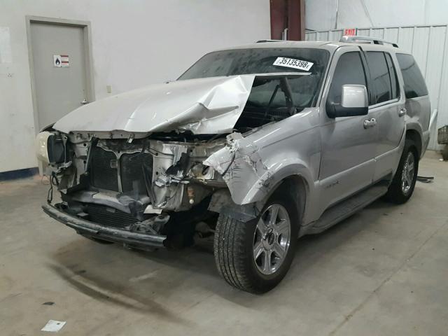 5LMEU68H64ZJ38269 - 2004 LINCOLN AVIATOR SILVER photo 2