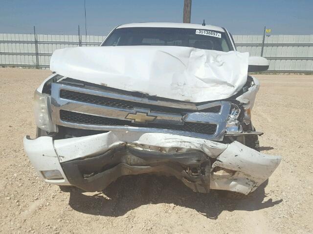 2GCEK13M771518867 - 2007 CHEVROLET SILVERADO WHITE photo 9