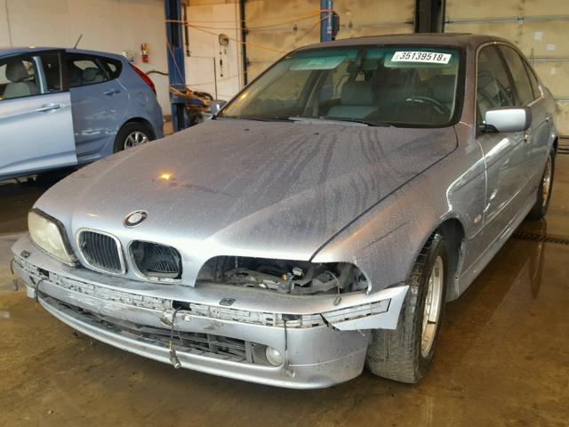 WBADT43442GY43172 - 2002 BMW 525 I AUTO BLUE photo 2