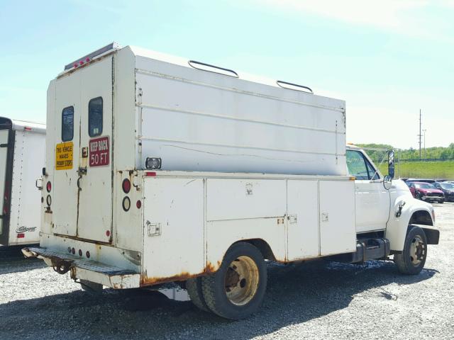 1FDNF72J6WVA19498 - 1998 FORD F700 LPO WHITE photo 4